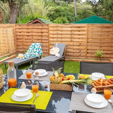 Le Palmier, Mobil-home Sans Vis-a-vis Idealement Situe Entre Et Vignes * Hyères