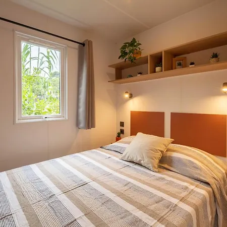 Le Palmier, Mobil-home Sans Vis-a-vis Idealement Situe Entre Et Vignes Σπίτι διακοπών