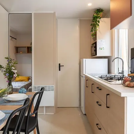 Ferienhaus Le Palmier, Mobil-home Sans Vis-a-vis Idealement Situe Entre Et Vignes Hyères